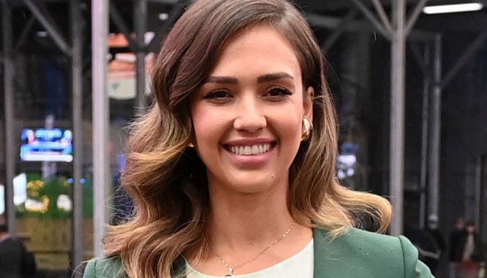 Jessica Alba gets emotional, shares sweet snaps of now-teen daughter