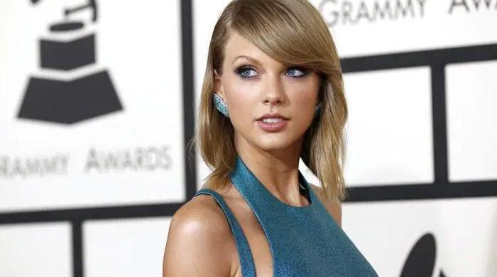 Taylor Swift's 'Evermore' vinyl sales break records