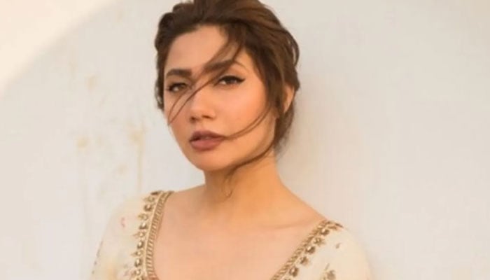 I struggle with a lot of other things, says Mahira