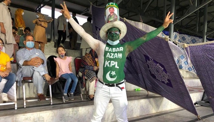 Babar Azams fan captured at the Muzzafarabad Cricket Stadium. Courtesy: Geo Urdu