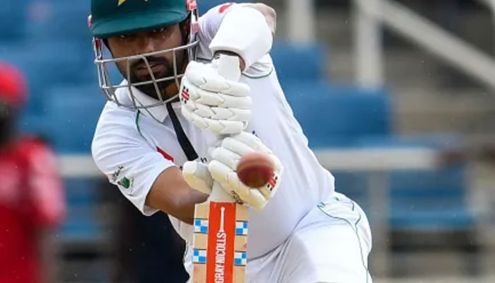 Gutsy Babar keeps Pakistan hopes alive in first Test