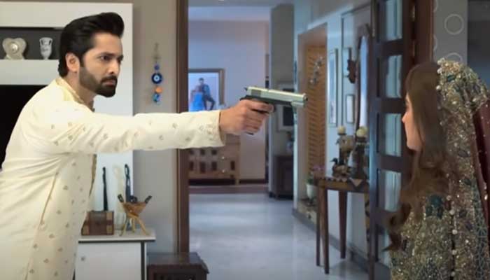 LSA 2021: Hiba Bukhari, Danish Taimoor starrer ‘Deewangi’ best scene from last episode