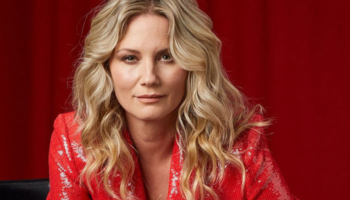 Jennifer Nettles sheds light on Broadway ‘Waitress’ role