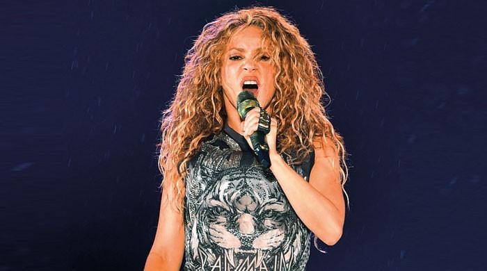 Shakira attacked and robbed in Barcelona park