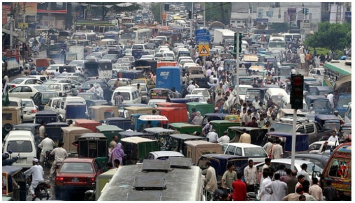 A view of logjam on a road in Lahore. Photo — Twitter/@TrafficLhr