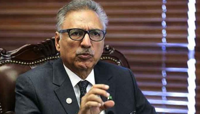 President Alvi arrives in UAE to inaugurate Pakistan Pavilion at Dubai ...