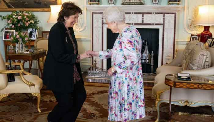 Pianist Dame Imogen Cooper receives Medal for Music from Queen Elizabeth