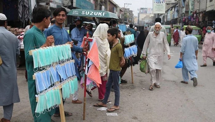 جب سے حکومت نے COVID-19 کی پیمائش شروع کی ہے پاکستان میں مثبتیت کا سب سے کم تناسب: اسد عمر