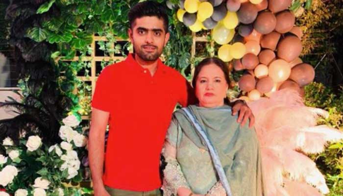 Babar Azam poses for a picture with his mother. Photo: Babar Azam Twitter