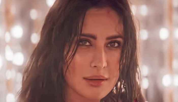 Katrina Kaif shares behind-the-scene video of Tip Tip Barsa