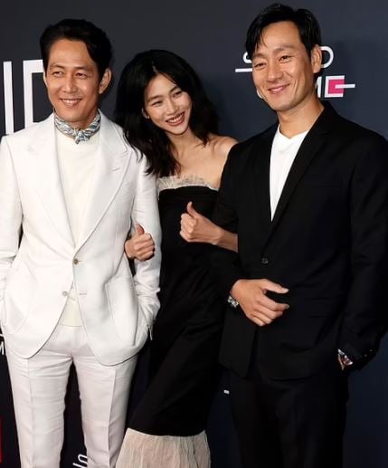 Squid Game trio Jung Ho-yeon, Lee Jung-jae and Park Hae-soo land in ...