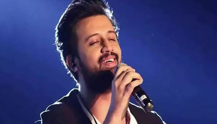 Atif Aslam walks out of Islamabad concert after crowd harasses female attendee: Watch