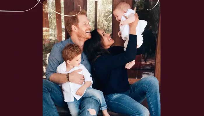 Prince Harry and Meghans Christmas Card attracts huge applause, fans gush over Lilibets first image