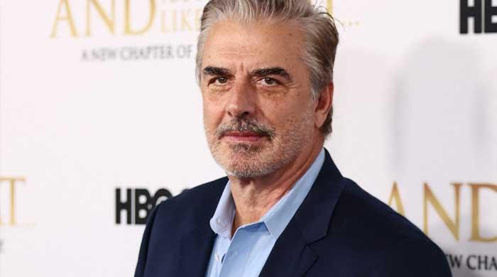 Singer Lisa Gentile accuses Chris Noth of assault