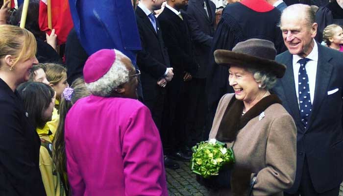 Queen Elizabeth ‘deeply saddened’ by Desmond Tutu’s death