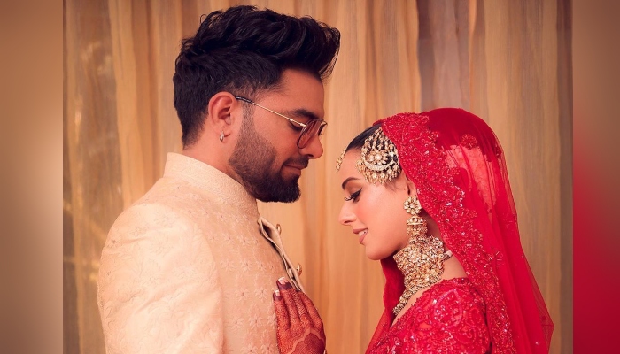 Yasir Hussain pens heartfelt note for wife Iqra Aziz on 2nd wedding anniversary