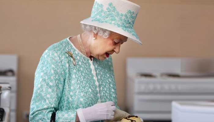 Queen Elizabeth just cant resist one fast-food, reveals former royal chef