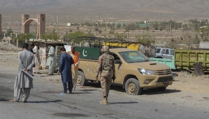 بلوچستان میں دہشت گرد حملوں میں سینیٹر سرفراز بگٹی کے کزن سمیت 10 افراد جاں بحق