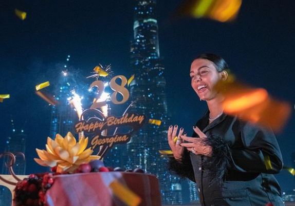 Photos: Cristiano Ronaldo lights up Dubai for pregnant ladylove Georgina Rodriguez