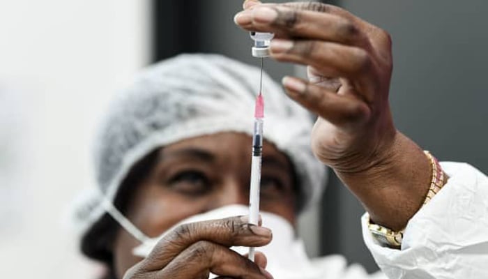 A nurse prepares the Pfizer-BioNTech COVID-19 vaccine, at a vaccination center, in Sarcelles near Paris on January 10, 2021. — AFP/File