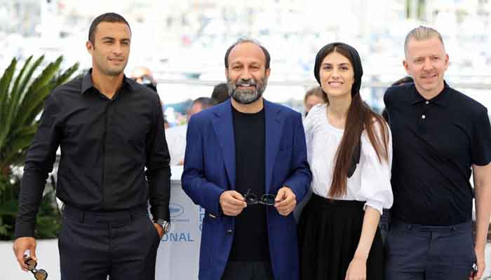 After 2017 boycott, Iranian director Farhadi ready for awards season