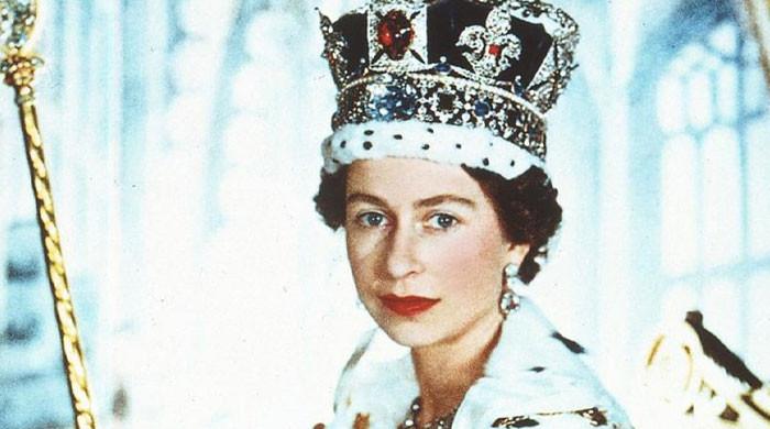 Queen wrote heart-shattering letter to father as he died in sleep in 1952