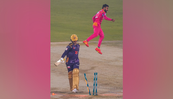 Islamabad United’s captain Shadab Khan in action after dismissing a Quetta Gladiators batter. — PCB