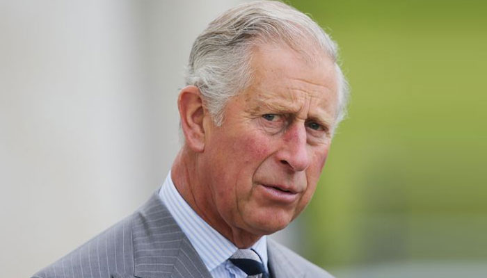 Prince Charles should give up throne for William for long-term interests of monarchy