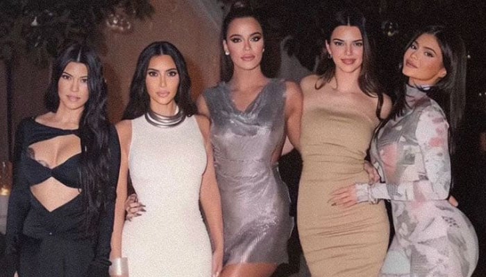 Kim Kardashian connecting with Kar-Jenner sisters amid Kanye West drama