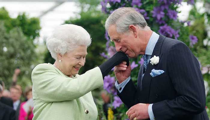 Prince Charles and William gearing up to take Queens role: report