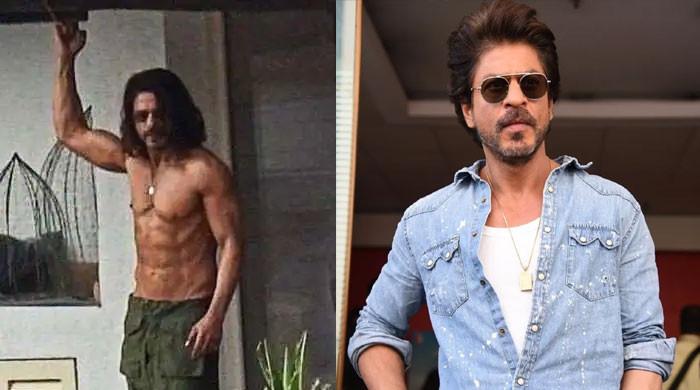 Shah Rukh Khan amazes fans with body transformation in leaked pics from ...