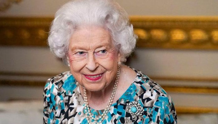 Queen Elizabeths interesting habit revealed