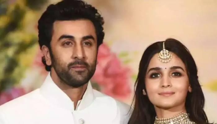 Alia Bhatt to walk down the aisle for Ranbir Kapoor in THIS designer  lehenga!