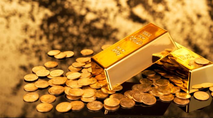 Gold Price Plunges By Rs2,000 Per Tola In Pakistan