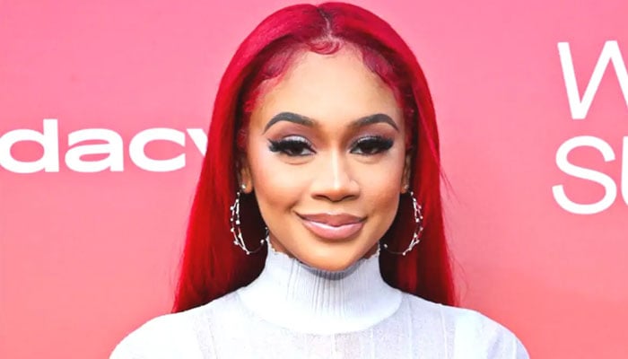 Saweetie appears unfazed by wardrobe mishap at Coachella 2022