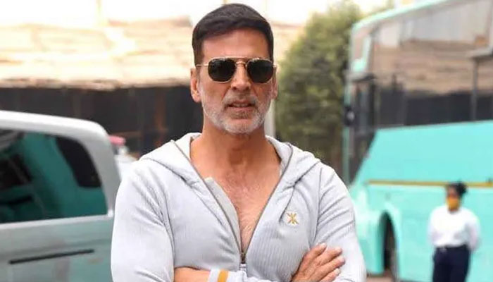 Akshay Kumar shares hilarious video to mark World Laughter Day