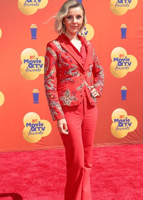 Jennifer Lopez, Olivia Rodrigo and other best dressed stars at MTV Awards 2022