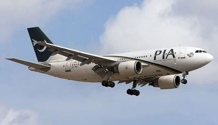 اسرائیلی بمباری کے دوران شام میں پھنسے پاکستانیوں کو لانے کے لیے پی آئی اے کی پرواز کل روانہ ہوگی۔