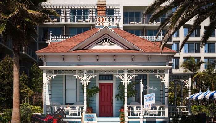 Take a look in the original Top Gun house