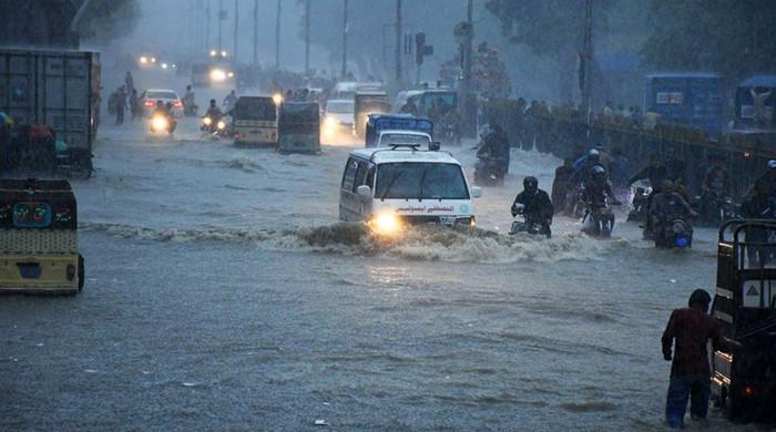 Largely rainless eid day in Karachi turns to intense downpour after sundown