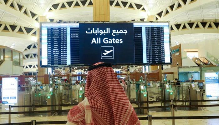 Saudi Arabia to open airspace to all airlines, including from Israel