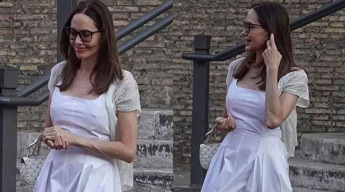 Angelina Jolie In Rome With Vivienne, Zahara & Salma Hayek: Photos