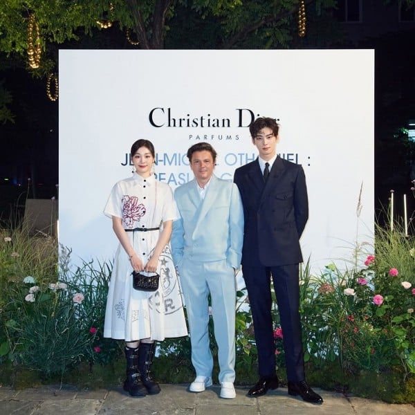 ASTRO's Cha Eun Woo daze fans at Dior event: 'Otherworldly physicals!