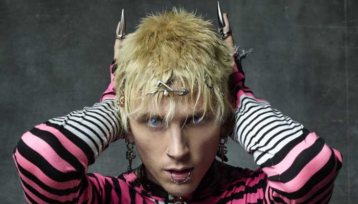 Machine Gun Kelly sends fans wild with his show, bleeds during stunning performance