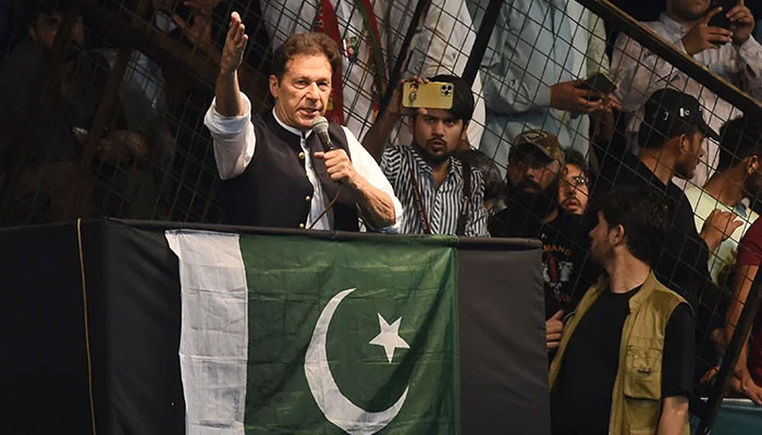 IHC Issues Show Cause Notice To Imran Khan In Contempt Case For Threatening Judge Pakistan And