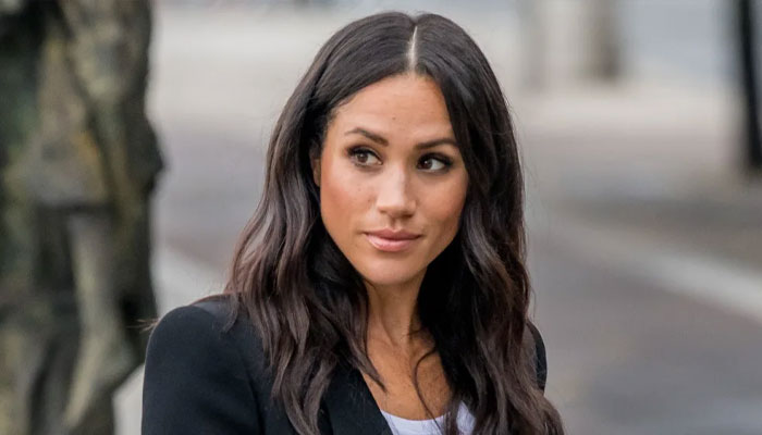 Heres how Meghan Markle directs attention to her face