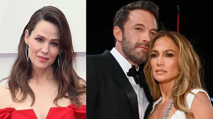 Jennifer Garner was forced to stay away from Ben Affleck and Lopez wedding