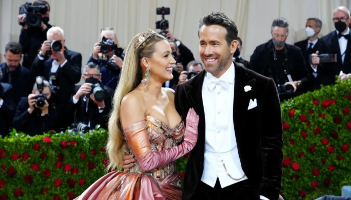 Ryan Reynolds Pens Adorable Note For ‘spectacular Wife Blake Lively On Her 35th Birthday 