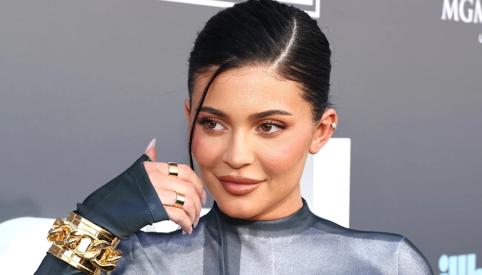 Kylie Jenner Sets Temperature Soaring With Glammed Up Snap Drops Surprise For Fans 