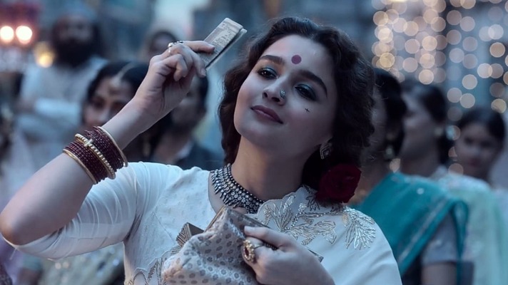 Alia Bhatt gushes over to include in greatest performances ever for Gangubai Kathiawadi